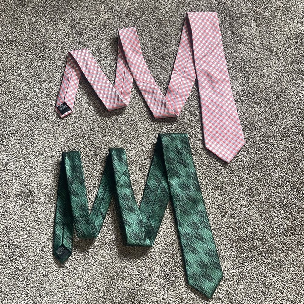 Bundle- Calvin Klein Pink Grey Diamond Pattern & Van Heusen green black neck tie